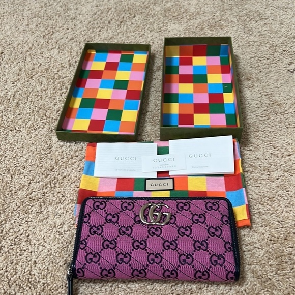 NWOT! GUCCI GG monogram multicolor marmont matelasse zip wallet. 443123.0959 - Picture 5 of 13